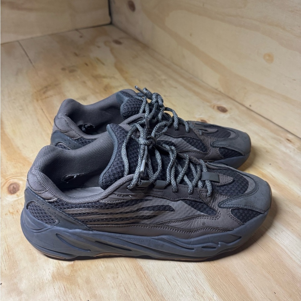 Men's Stylish Gray Sneakers